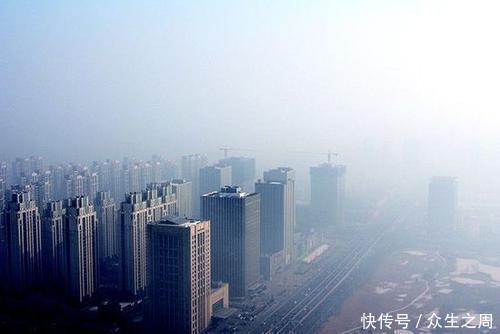 应先考察社会经济水平和企业承受能力