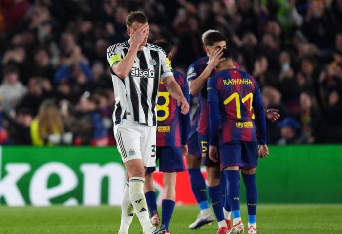 巴萨7-2血洗纽卡，拉菲尼亚独造5球助球队晋级欧