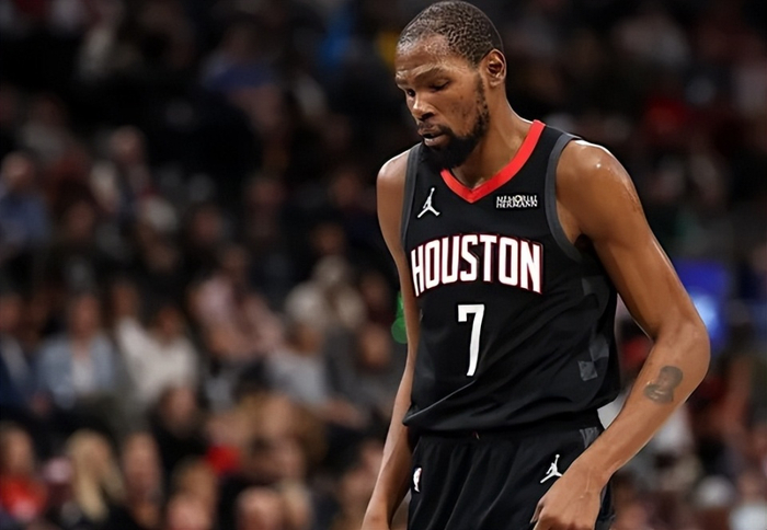 字母哥东契奇冲击百场40+纪录 詹姆斯库里面临年