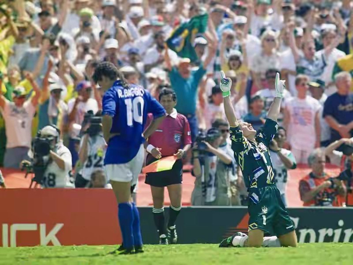 世界杯最后6张门票争夺战：生死战引爆全球球迷