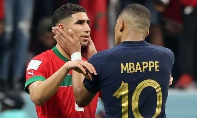 姆巴佩与阿什拉夫友谊见证世界杯对决与离队抉