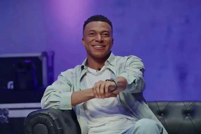 姆巴佩与阿什拉夫友谊见证世界杯对决与离队抉