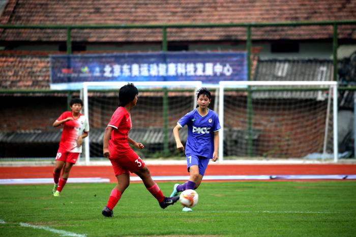 陕西留坝举办的U15女子足球邀请赛迎来刘爱玲与